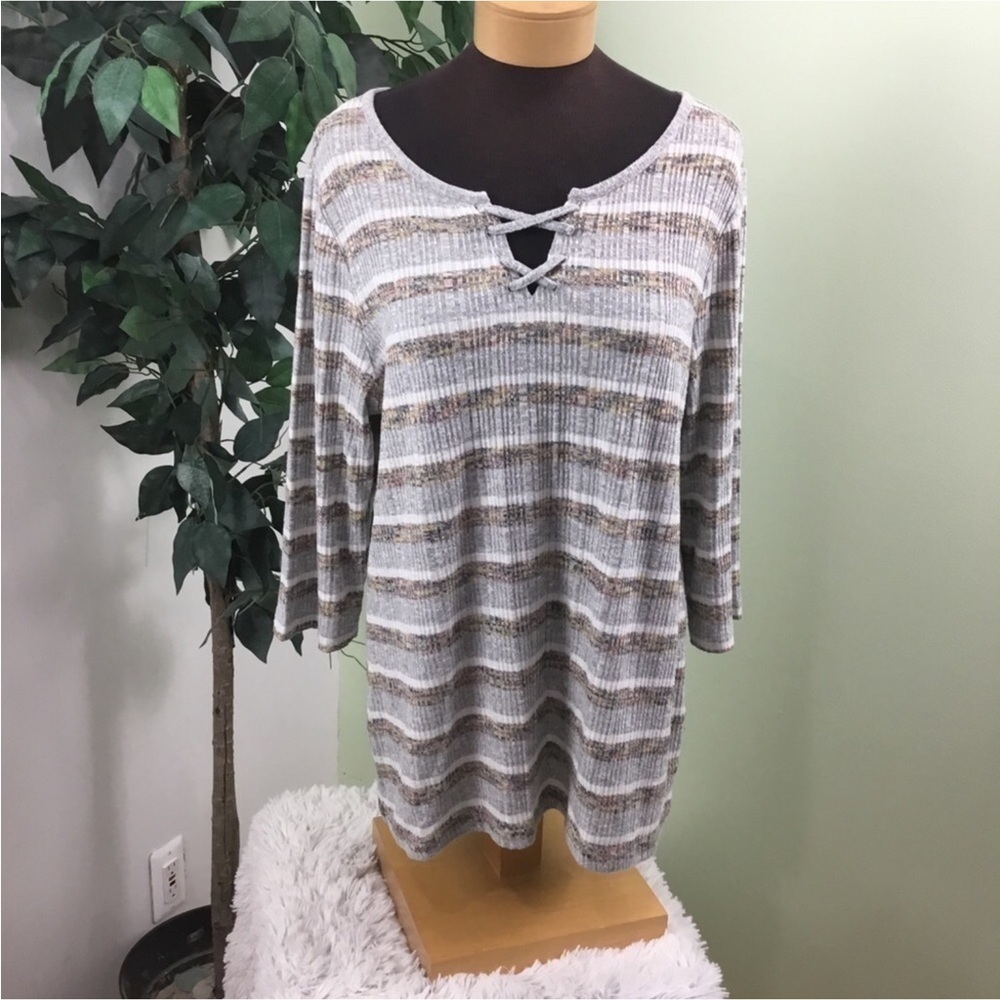 CJ Banks thermal style 3/4 sleeve pullover Woman’s size 14W cross front